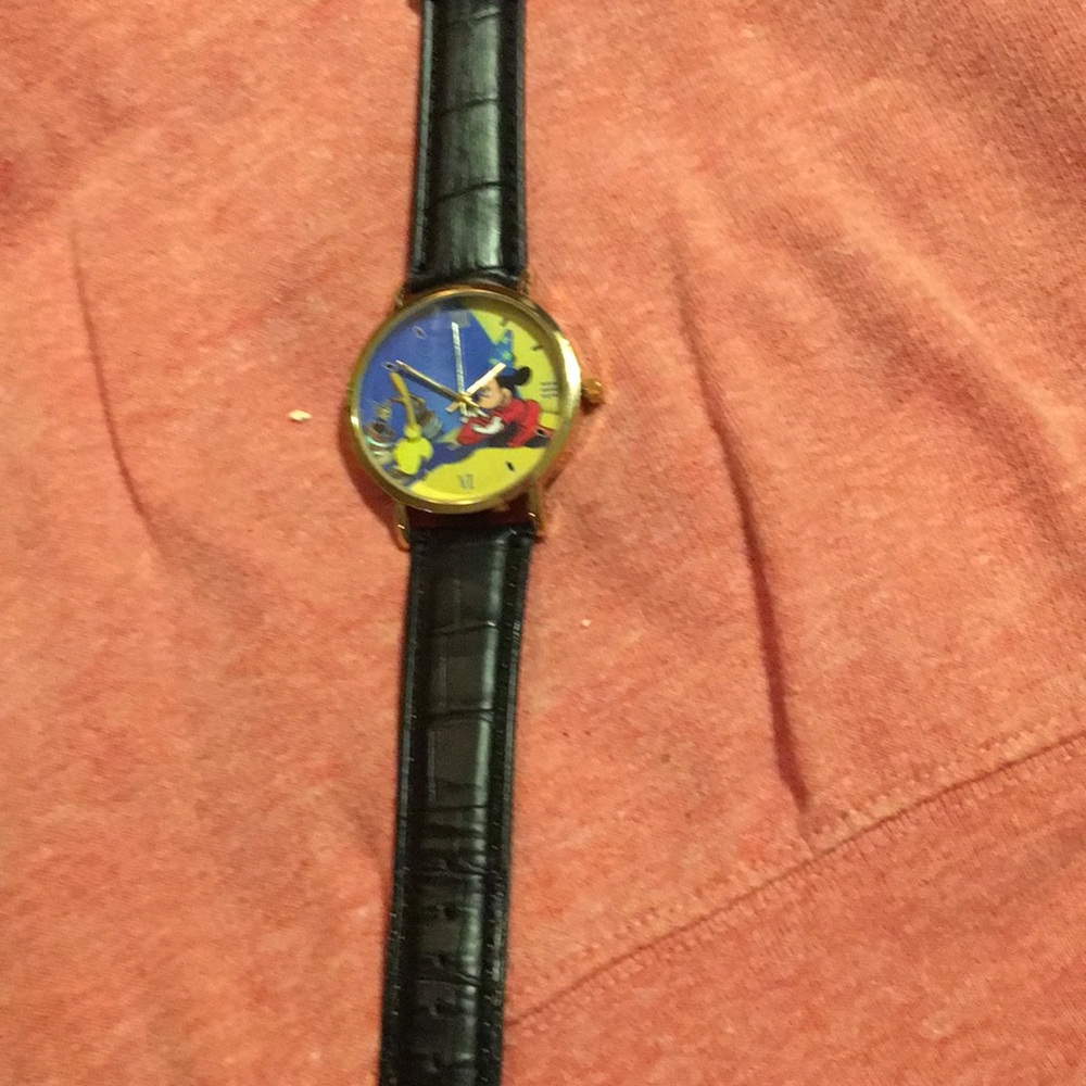 Watch - Picture 4 of 8